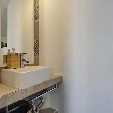 Apartment Casa Alegria - Family 1 Km From Center
